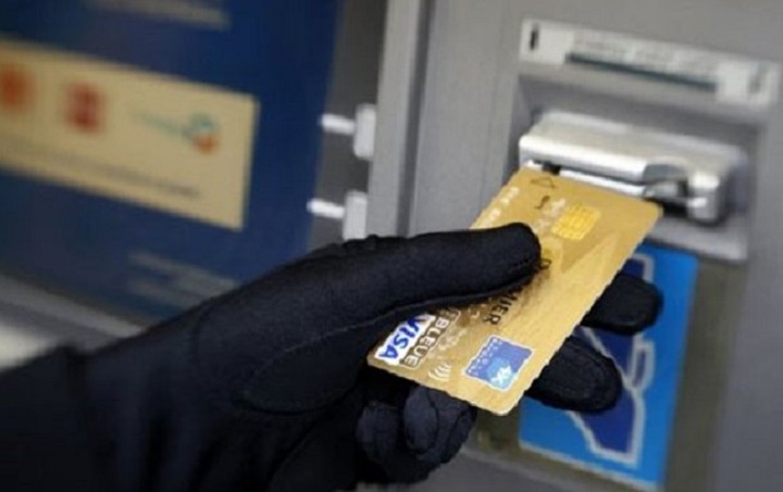 Το κώδωνα του κινδύνου για τις συναλλαγές στα ATMs κρούει η ΕΛΑΣ - Δείτε τι μας συμβουλεύει