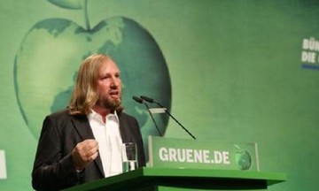 Έκτακτη σύγκλιση της Βουλής για την Ελλάδα ζητά η ΚΟ των Γερμανών Πρασίνων