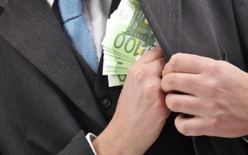 Απίστευτα ευρήματα από το "ξεσκόνισμα" της σούπερ λίστας με τους φοροφυγάδες