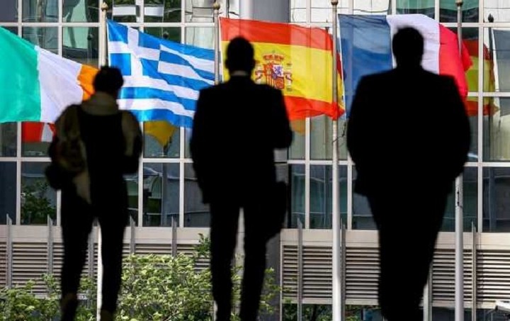 Συνεδριάζει το EWG για συμφωνία - γέφυρα