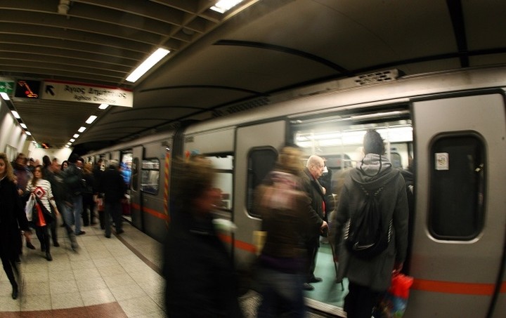 Με εισιτήριο οι μετακινήσεις με τα ΜΜΜ από αύριο