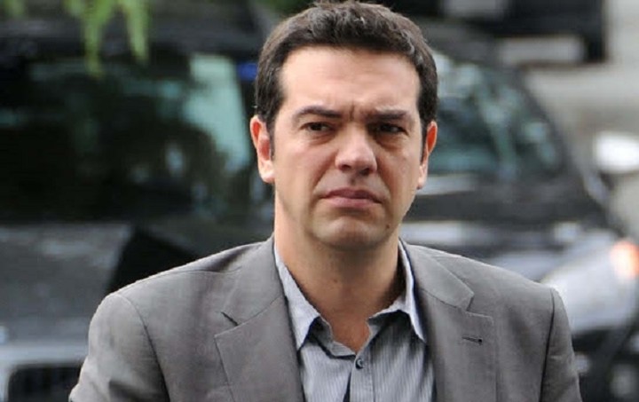 Μπαράζ επαφών Τσίπρα με υπουργούς και συνεργάτες του