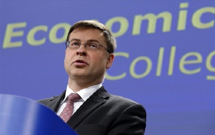 Ντομπρόβσκις: Η παροχή κονδυλίων από τον EFSM είναι μεταξύ των λύσεων που εξετάζονται