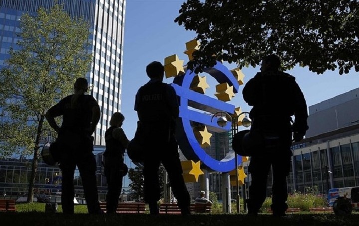Σήμα από την Αθήνα αναμένει η ΕΚΤ για την παροχή ρευστότητας στις ελληνικές τράπεζες