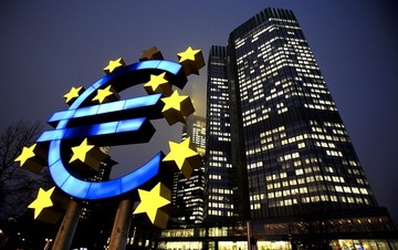 «Ανάσα» στις ελληνικές τράπεζες δίνει η ΕΚΤ