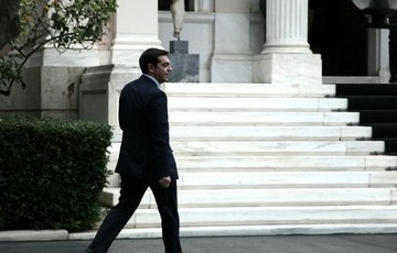 Τσίπρας σε τραπεζίτες:«Θα διασφαλίσουμε την προστασία της α' κατοικίας»