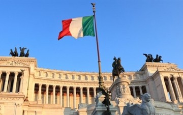 Deutche Welle: Eίναι η Ιταλία η νέα Ελλάδα;