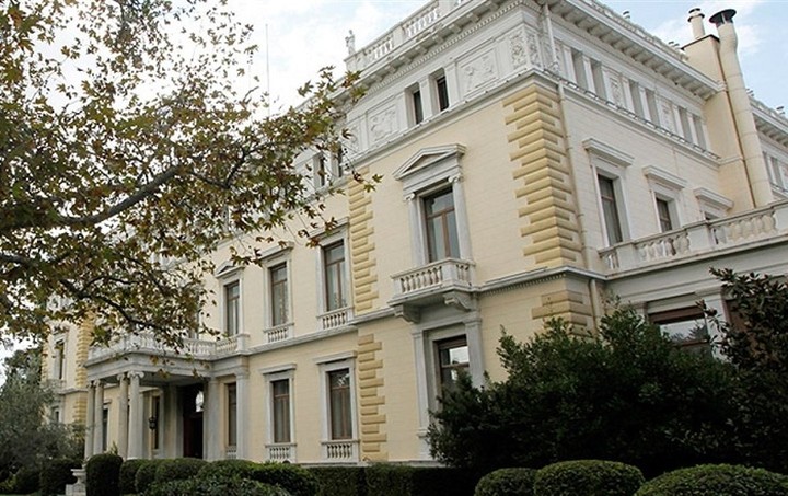 Γεύμα πολιτικών αρχηγών στο Προεδρικό Μέγαρο την Παρασκευή