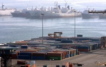 ΣΕΠ: Έκπτωση 30% στην αποθήκευση εμπορευμάτων στο λιμάνι του Πειραιά 