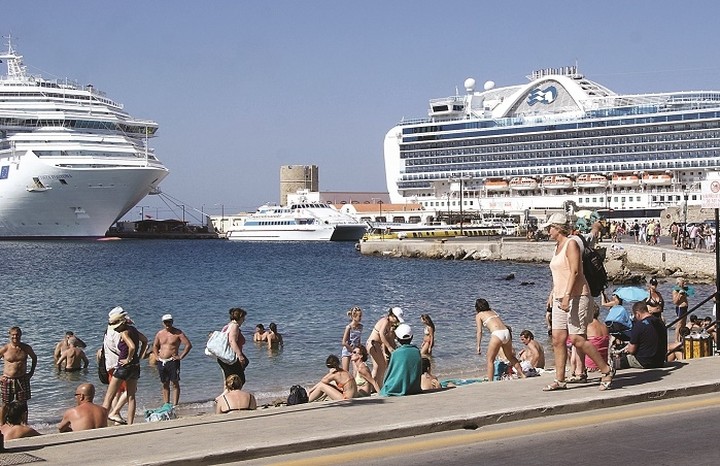 Die Presse:«Παρά την κρίση ο τουρισμός στην Ελλάδα είχε εξαιρετική εξέλιξη»