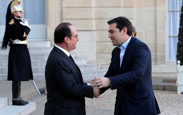 Τσίπρας - Ολάντ: Πρέπει να τηρηθούν τα συμφωνηθέντα της 12ης Ιουλίου
