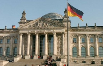 Η Γερμανία θα εξετάσει την τρίτη συμφωνία για να διασφαλίσει ότι θα κρατήσει για χρόνια