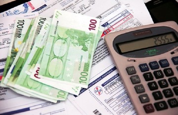 Τα 12 χαράτσια που έρχονται από εδώ και πέρα – Πότε θα πληρώσουμε και τι (πίνακας)