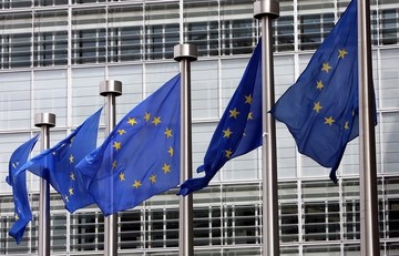 Κομισιόν: Τα  25 δισ. προορίζονται για την ανακεφαλαιοποίηση των ελληνικών τραπεζών