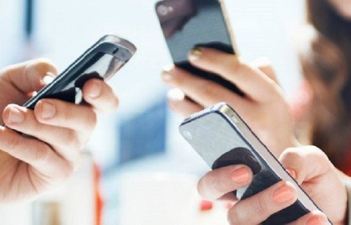 Αύξηση «σοκ» στις πωλήσεις κινητών τηλεφώνων εν μέσω κρίσης