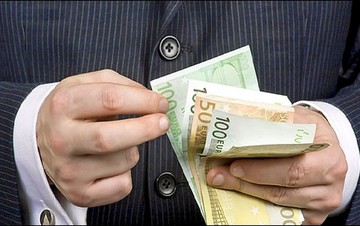 Αυτοί είναι σήμερα οι μισθοί στον ιδιωτικό τομέα - Πόσα εισπράττουν (πίνακας)