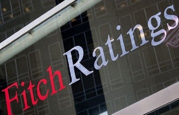 Fitch: Οι πρόωρες εκλογές καταδεικνύουν το «ρίσκο» για την επιτυχία του προγράμματος