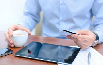 Δείτε πώς θα εκμεταλλευτείτε τα δώρα του e-banking 