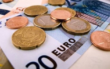 Μειωμένες εώς και 50 ευρώ από σήμερα οι συντάξεις