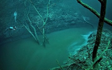 Βρέθηκε ποτάμι στον βυθό της θάλασσας - Δείτε τις εντυπωσιακές φωτογραφίες