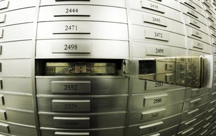 Φόρος σε ακίνητα και καταθέσεις Ελλήνων στο εξωτερικό - Το σχέδιο του ΥΠΟΙΚ