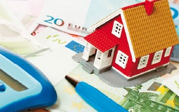 Τρ. Αλεξιάδης: Εξετάζουμε επέκταση των απαλλαγών από τον ΕΝΦΙΑ