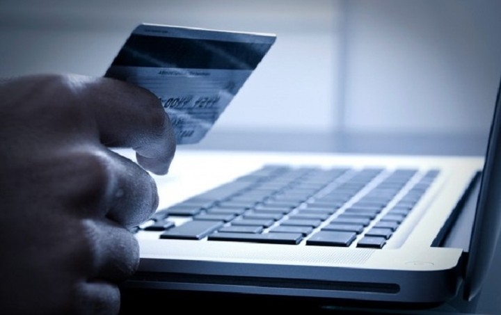 «Ξεμπλοκάρουν» οι πληρωμές προς Paypal και eBay μέσω ίντερνετ