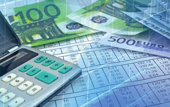 Υπ. Οικονομικών: «Τρύπα» ύψους 4 δισ. στα έσοδα του κρατικού προϋπολογισμού