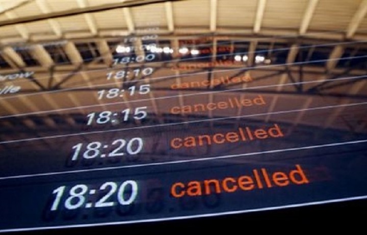 Νομοθετήθηκε η αποζημίωση στους επιβάτες για ματαιώσεις πτήσεων