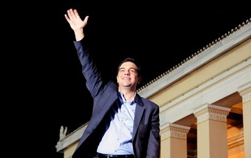 Τσίπρας:«Θα συνεχίσουμε τον αγώνα για τα επόμενα τέσσερα χρόνια»