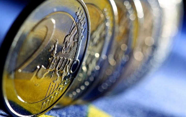 «Τρύπα» 4,153 δισ. ευρώ στα έσοδα το οκτάμηνο
