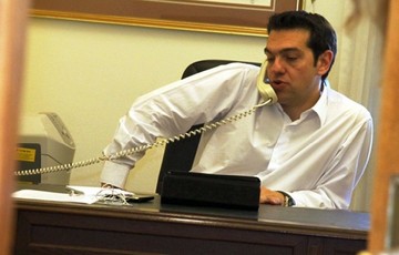 Τηλεφωνική επικοινωνία είχε ο Τσίπρας με Γκουρία και Ραούλ Κάστρο