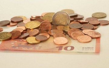 Αυτοί είναι οι δικαιούχοι του εποχικού επιδόματος που μοιράζει ο ΟΑΕΔ 