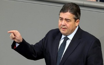 Γκάμπριελ: Η Γερμανία πλησιάζει στα όρια των δυνατοτήτων της αναφορικά με τους πρόσφυγες