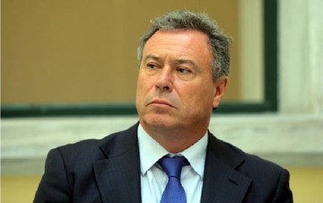 Σγουρός: Τα οικονομικά της αυτοδιοίκησης μπαίνουν στην προκρούστεια κλίνη πολιτικών