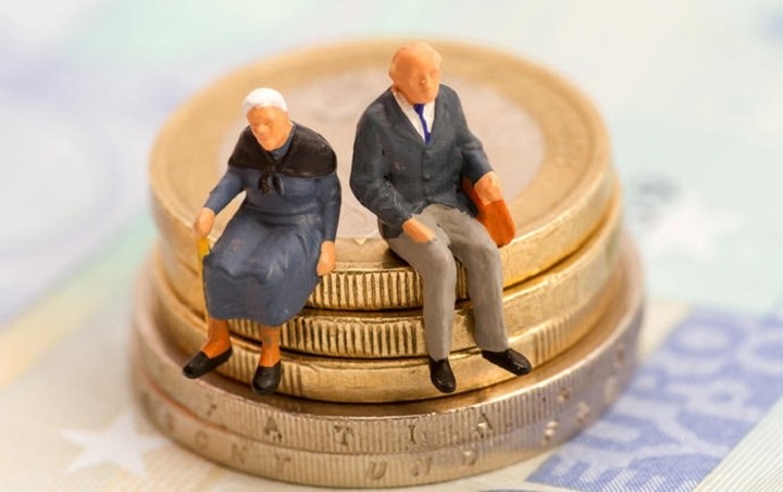 Αυτές θα είναι οι νέες συντάξεις Δημοσίου, ΙΚΑ και ΟΑΕΕ (Πίνακες)