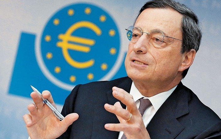 Ντράγκι: Θα επανεξετάσουμε την πολιτική μας τον Δεκέμβριο