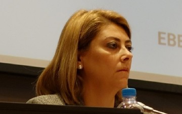 Διευκρινίσεις για την απομάκρυνση της Σαββαΐδου ζητά η Κομισιόν