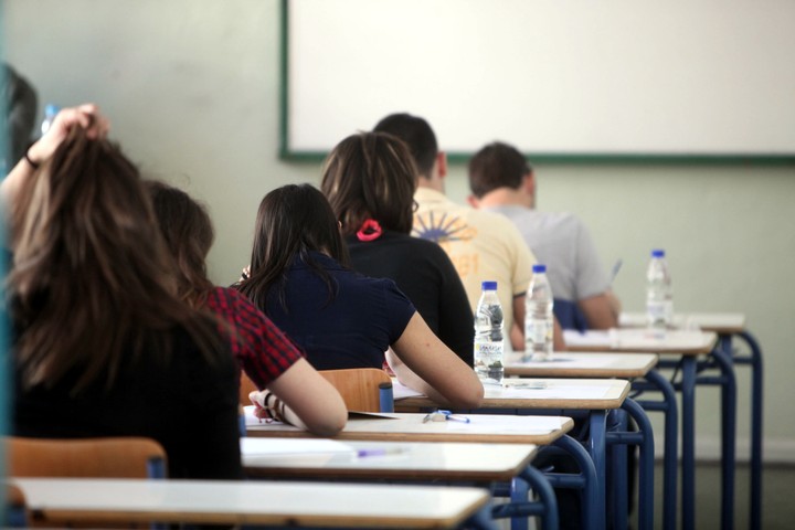 Βόμβα ΦΠΑ στην εκπαίδευση: Αδύνατη η επιβολή μειωμένων συντελεστών