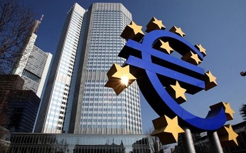 ΕΚΤ: Στα 383,07 δισ. ευρώ ανήλθε η αγορά κρατικών ομολόγων