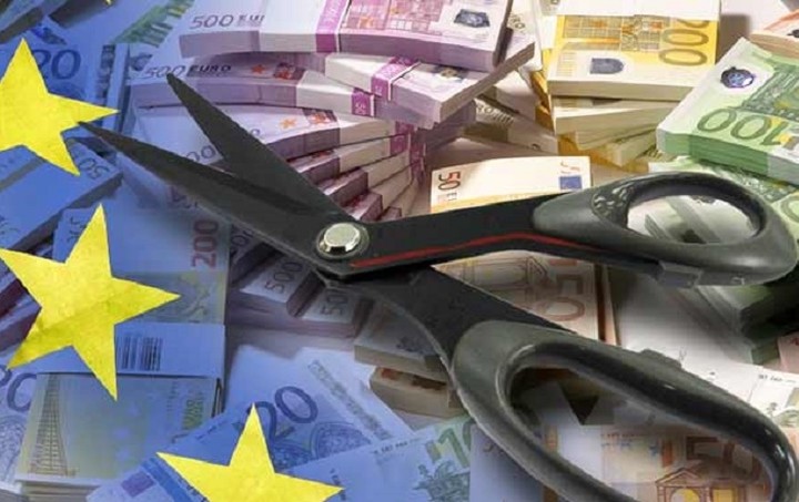 Αναπόφευκτο θεωρεί η Deutsche Bank το κούρεμα του ελληνικού χρέους