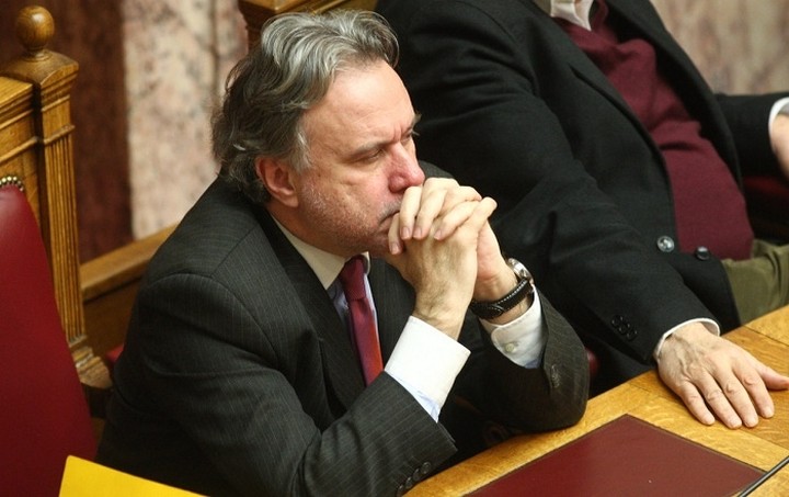 Κατρούγκαλος: Δεν θα επανέλθει η ποινικοποίηση των οφειλών προς τον ΟΑΕΕ