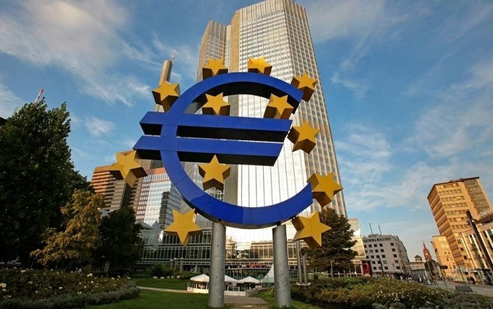 Bloomberg: Πολιτική αδράνεια και εθνικά λόμπι εμποδίζουν την Τραπεζική Εποπτική Αρχή της ΕΚΤ