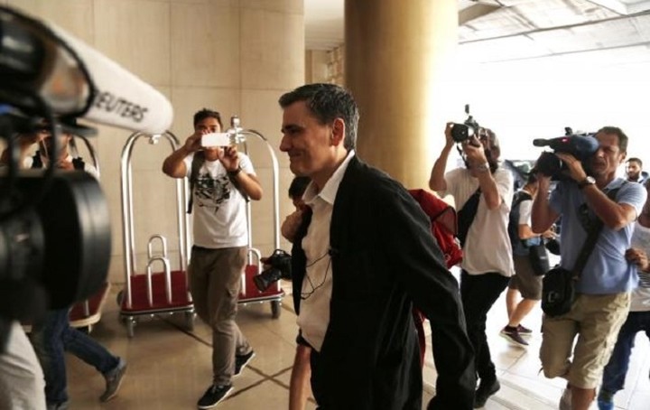 Νέος γύρος διαπραγματεύσεων - Στο τραπέζι «κόκκινα» δάνεια και α' κατοικία