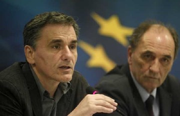 Τσακαλώτος,Σταθάκης και Δραγασάκης ενημερώνουν την ΚΟ του ΣΥΡΙΖΑ για τα νέα μέτρα