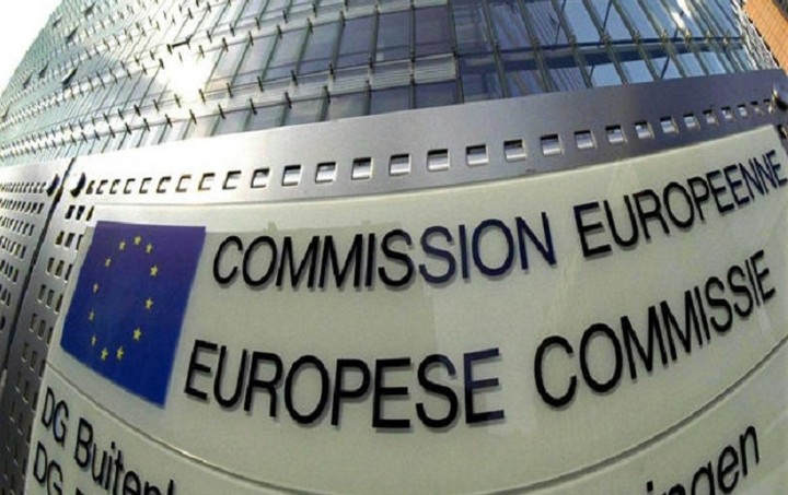 Κομισιόν: Η Ελλάδα να εφαρμόσει τους κοινοτικούς κανόνες ασφαλίσεων