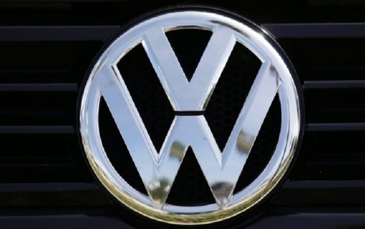 Η VW μειώνει κατά 1 δισ. ευρώ τις επενδύσεις της το 2016