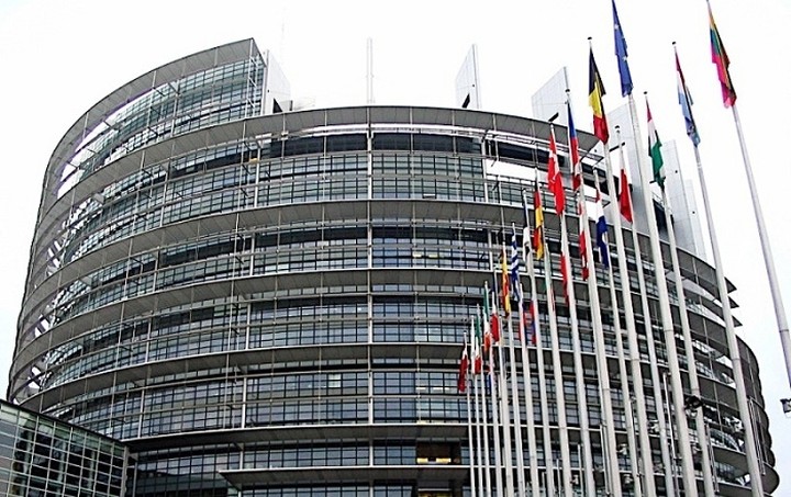 Ευρωκοινοβούλιο: Υποχρεωτική κοινή βάση φορολόγησης των εταιρειών