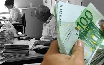 Αργότερα τα «σκληρά» της εφορίας - Ποια μέτρα αναβάλλονται για Φλεβάρη