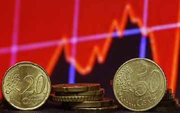 Financial Times: Απώλειες για το ευρώ λόγω ΕΚΤ
